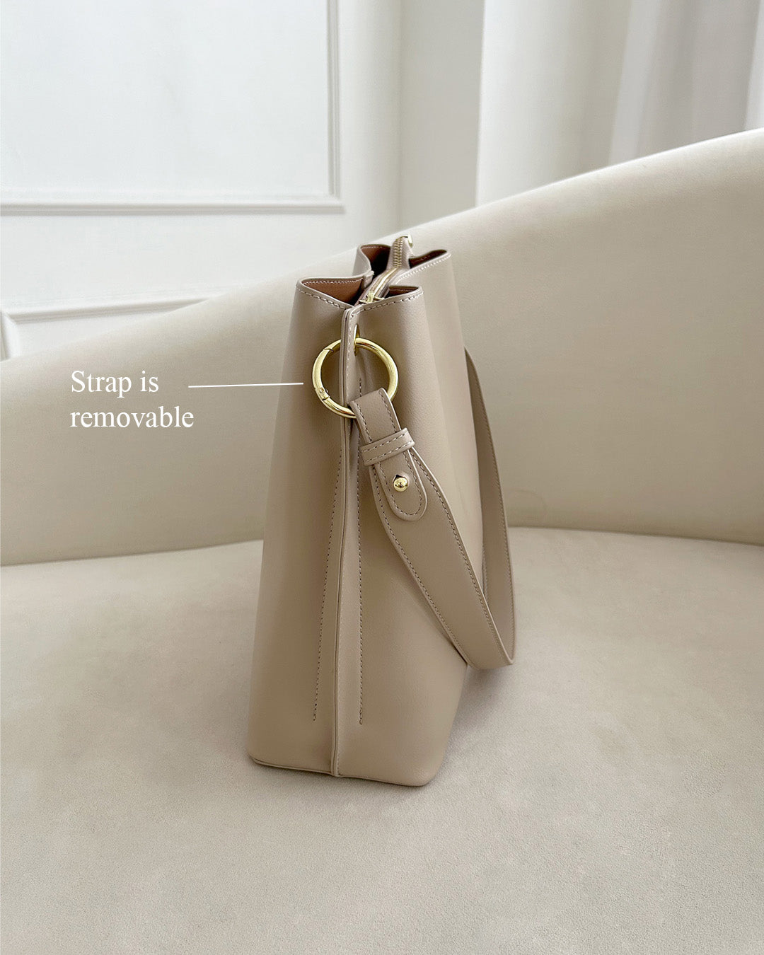 Della Shoulder Bag - Beige