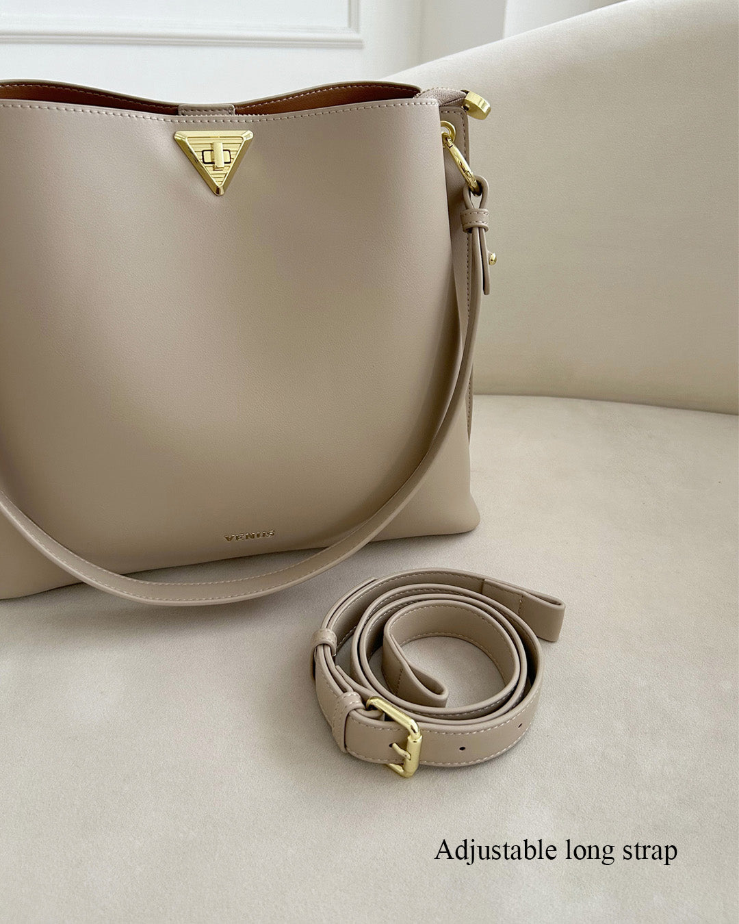 Della Shoulder Bag - Black