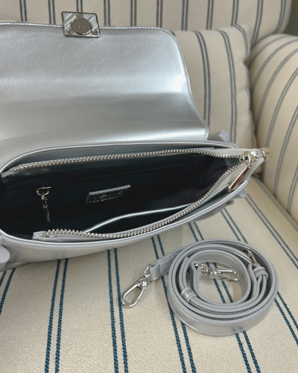 Harlow Crossbody Bag - Silver