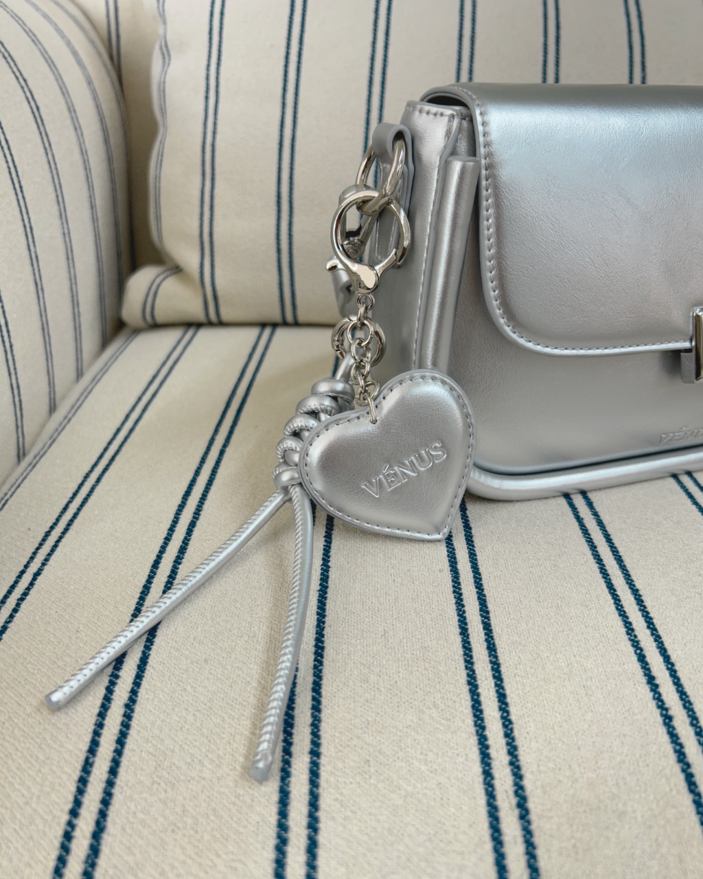 Harlow Crossbody Bag - Silver